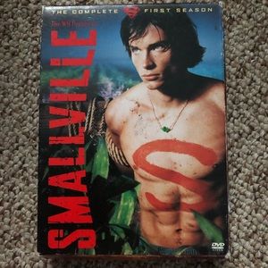 FREE WITH PURCHASE Smallville SEASON 1 DVD